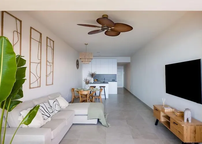 Toucan's Nest: Landing In Paradise Apartment La Matanza De Acentejo