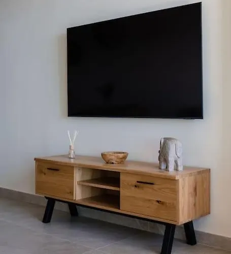 Toucan's Nest: Landing In Paradise Apartment La Matanza De Acentejo